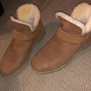 Ugg booties only worn once brand new!